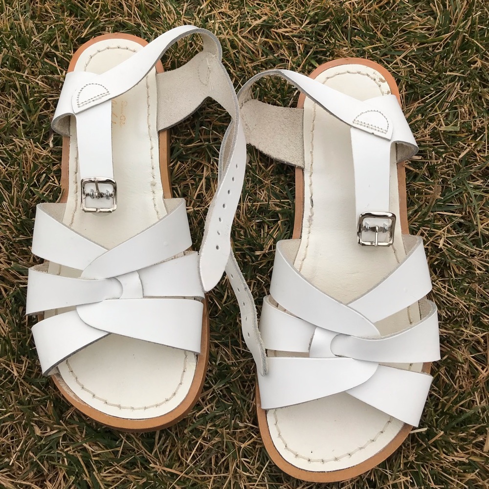 Salt Water Sandals good used condition size 7